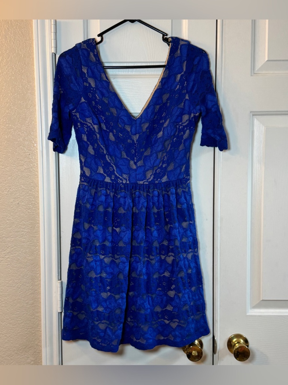 Beautiful Royal Blue Lace Over Tan V-Neck Fit and Flare Dress, Womens Size 9/10